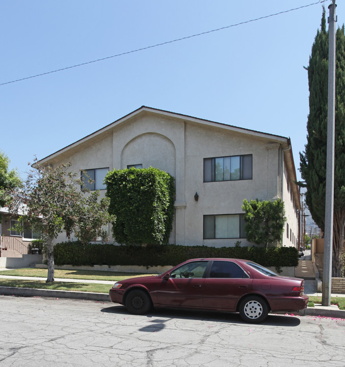 710 S 5th St in Burbank, CA - Building Photo