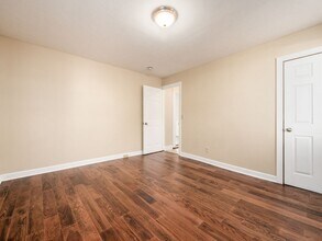 1447 Hunter Ave in Columbus, OH - Building Photo - Building Photo