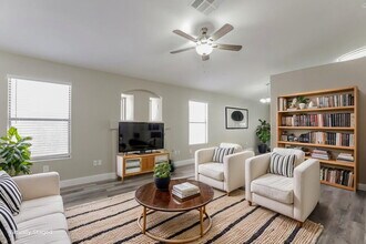 3960 Dusty Coral St in Las Vegas, NV - Building Photo - Building Photo