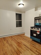 563 59th St in West New York, NJ - Building Photo - Building Photo