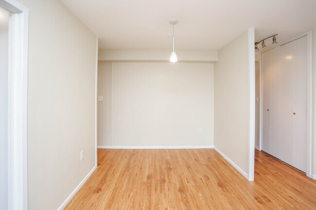Maxon Towers in Squirrel Hill, PA - Foto de edificio - Interior Photo
