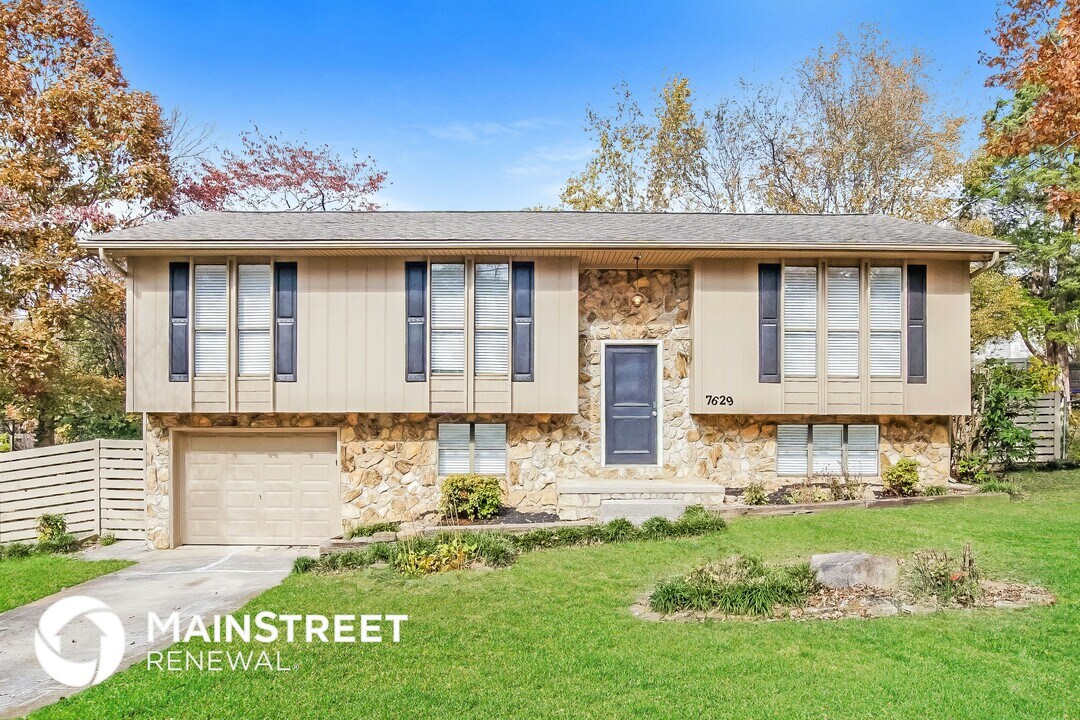 7629 Hawthorne Dr SW in Knoxville, TN - Building Photo