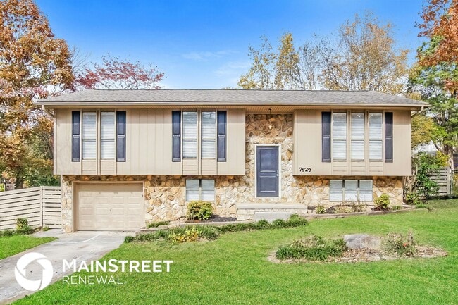 7629 Hawthorne Dr SW