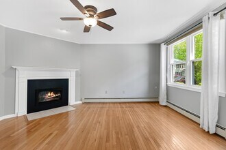 19 W Main St in Merrimac, MA - Building Photo - Building Photo