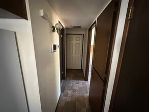 215 S 11th St in Shelton, WA - Building Photo - Building Photo