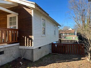 214 Augusta St in West Columbia, SC - Building Photo - Building Photo