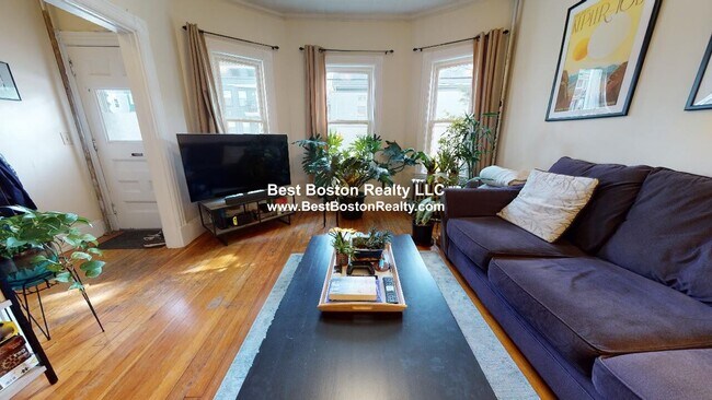 289 Summer St, Unit 1 in Somerville, MA - Foto de edificio - Building Photo