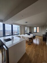 39-16 Prince St in Queens, NY - Foto de edificio - Building Photo