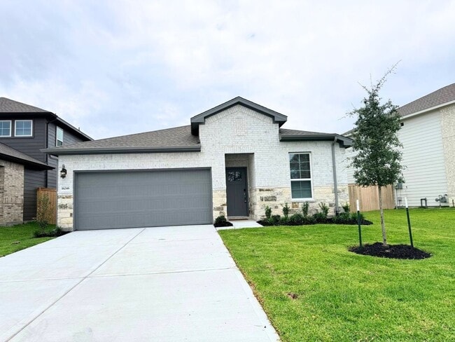 property at 16246 Parish Pointe Ct