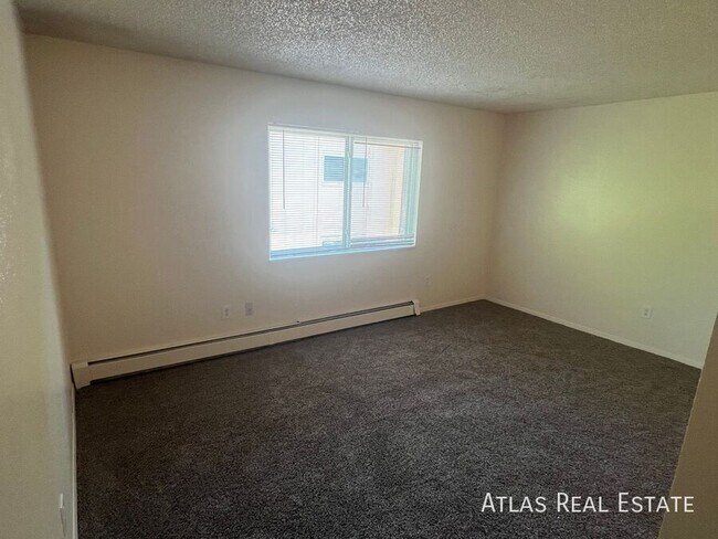 405 St Vrain Pl in Colorado Springs, CO - Building Photo - Building Photo