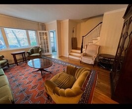 105-37 65th Rd in Queens, NY - Foto de edificio - Building Photo