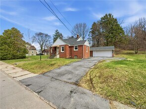 429 Lionel Ave in Syracuse, NY - Building Photo - Building Photo