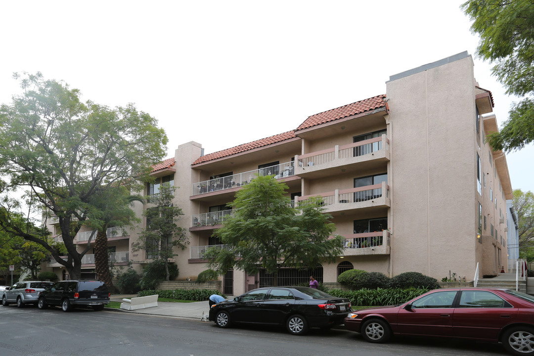 Camden Terrace in Los Angeles, CA - Building Photo