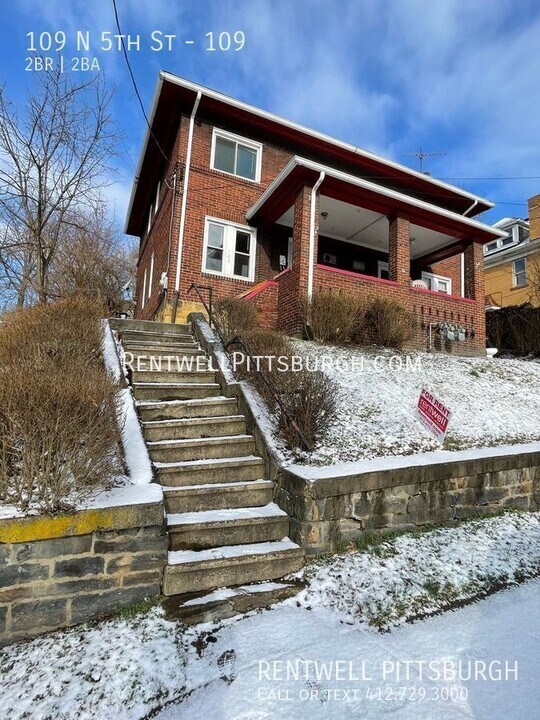 109 N 5th St in Jeannette, PA - Building Photo