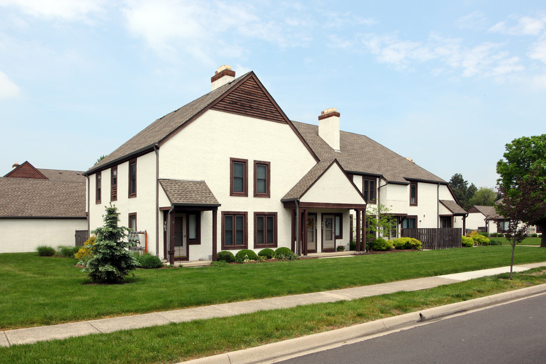 St. Andrews Village Apartments in Dublin, OH - Building Photo