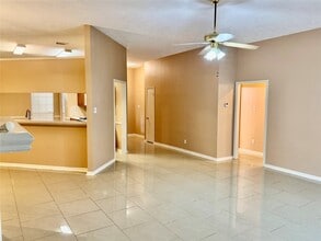 11210 Fall Breeze Dr in Houston, TX - Building Photo - Building Photo