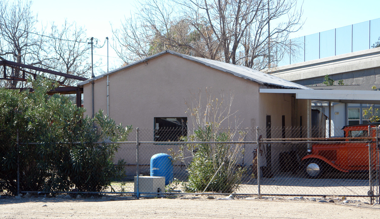 3450 Cajon Blvd in San Bernardino, CA - Building Photo