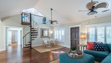 2100 Waterway Blvd in Isle Of Palms, SC - Building Photo - Building Photo