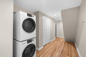 118 N Curley St in Baltimore, MD - Building Photo - Building Photo