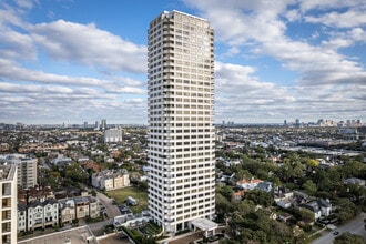 Huntingdon Houston in Houston, TX - Foto de edificio - Building Photo