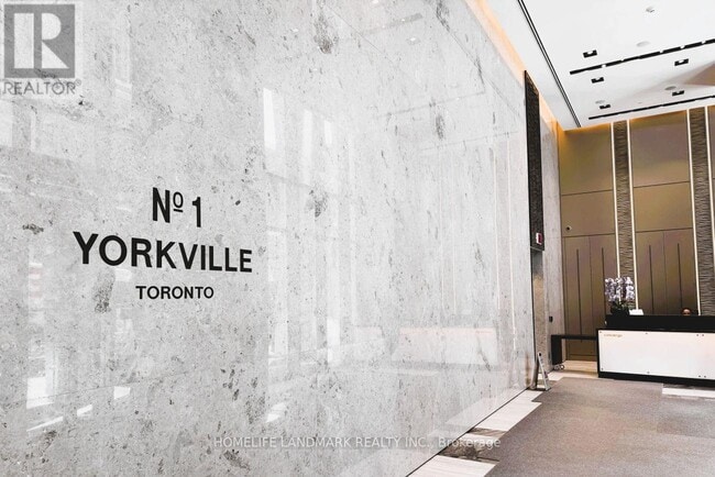 1 Yorkville Ave in Toronto, ON - Building Photo - Building Photo