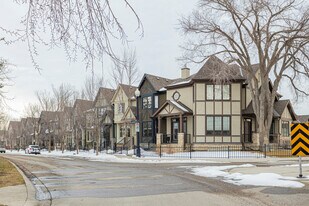 2817 Dallaire Av SW in Calgary, AB - Building Photo