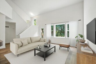 2380 Oaktree Pl in Cincinnati, OH - Building Photo - Building Photo