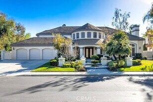 25504 Colette Way in Calabasas, CA - Building Photo