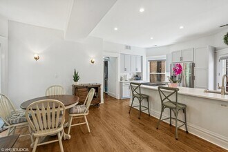 3131 N Clifton Ave in Chicago, IL - Building Photo - Building Photo