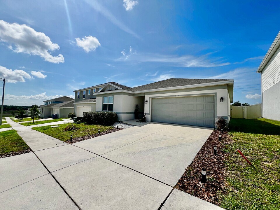 1188 Sugarwood St in Davenport, FL - Building Photo