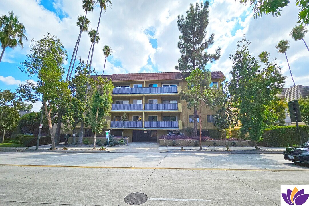 382 E California Blvd, Unit #106 in Pasadena, CA - Foto de edificio