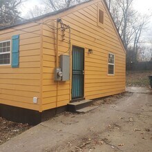 3189 Yale Ave in Memphis, TN - Building Photo - Building Photo