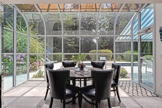 9 Plume Grass Way in Westhampton, NY - Building Photo - Building Photo