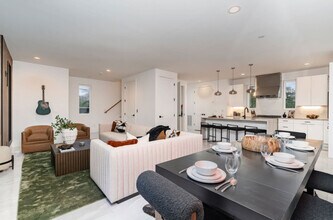 48 Fern Ave in Nashville, TN - Building Photo - Building Photo