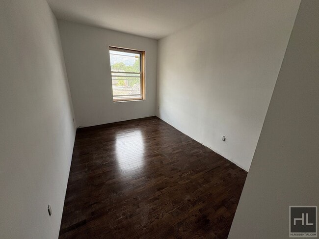 Amsterdam Pl, Mount Vernon