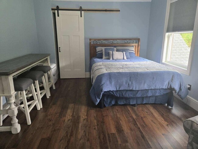 19 Metacomet Lake Dr in Sandown, NH - Building Photo - Building Photo