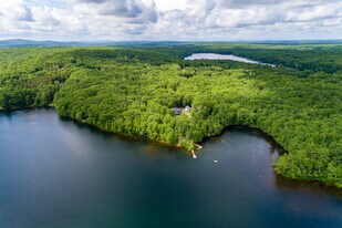 39 Muscatawa Rd in Alfred, ME - Building Photo