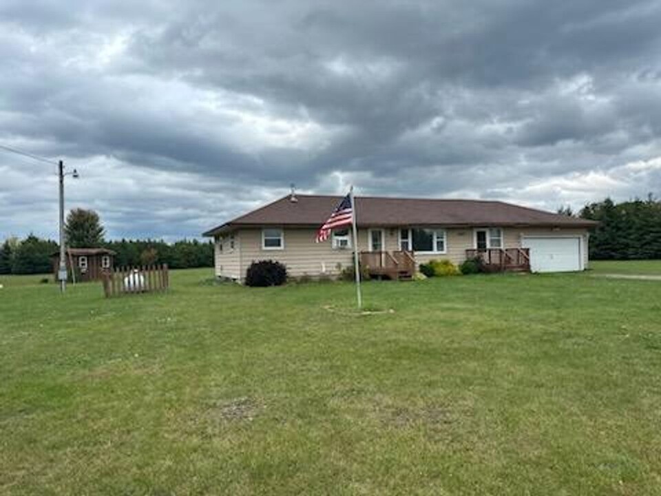 1667 State Hwy 47 in Ogilvie, MN - Building Photo