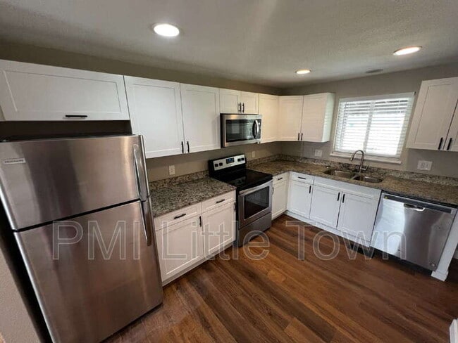 property at 364 S Salem St