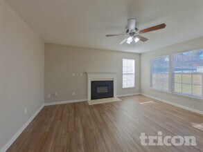 8605 Appledale Dr in Charlotte, NC - Building Photo - Building Photo