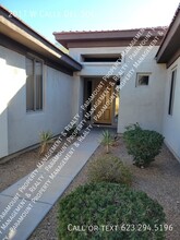 2017 W Calle Del Sol in Phoenix, AZ - Building Photo - Building Photo