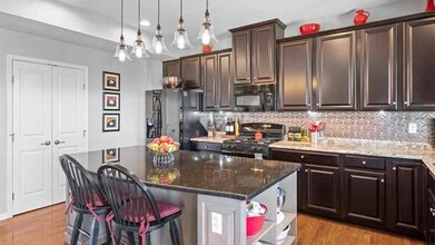 305 Pointe View Dr in Mars, PA - Building Photo - Building Photo