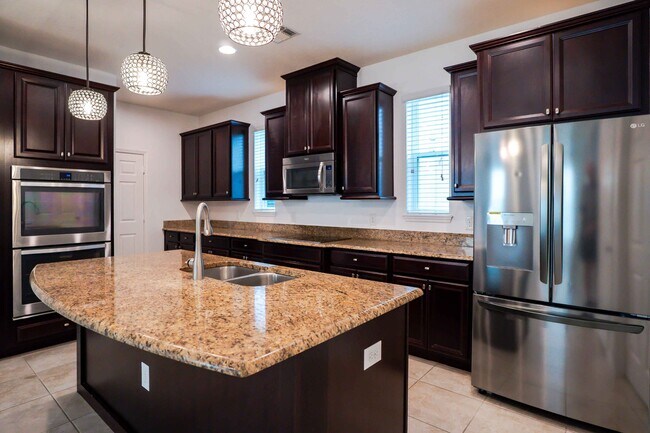14336 Orchard Hills Blvd in Winter Garden, FL - Building Photo - Building Photo