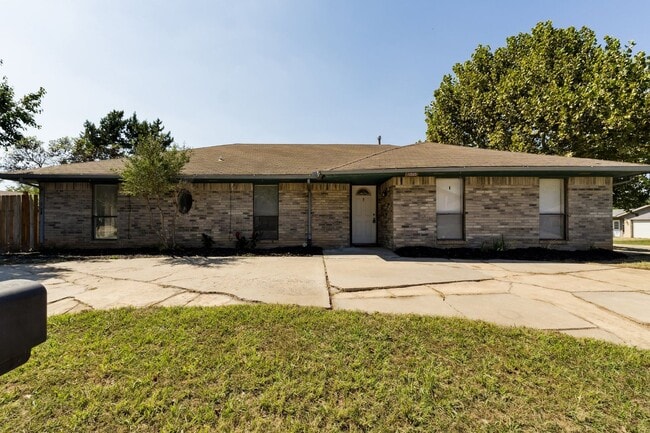 property at 10505 Evergreen Ct