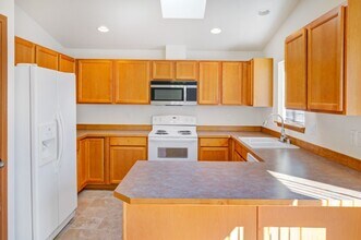 7766 32nd St NE in Marysville, WA - Building Photo - Building Photo