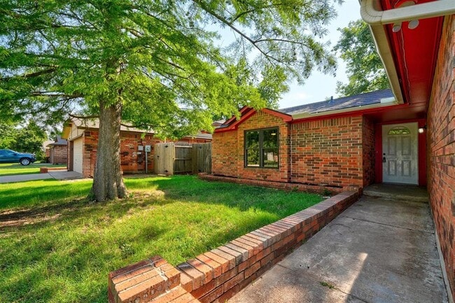 11601 Matthews Ave in Oklahoma City, OK - Building Photo - Building Photo
