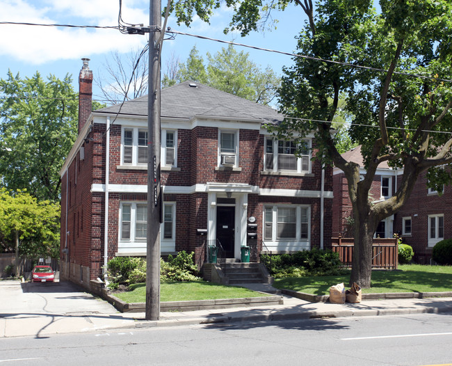 1665-1667 Bathurst St in Toronto, ON - Building Photo - Building Photo