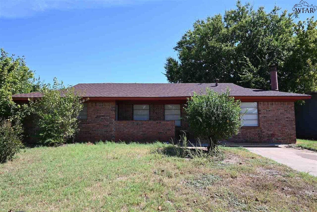 2711 Byrne Pl in Wichita Falls, TX - Building Photo