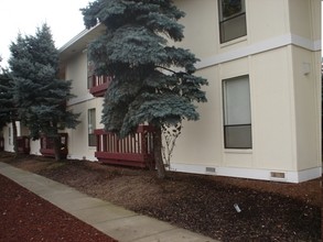 Golden Sands Apartments in Goldendale, WA - Building Photo - Building Photo