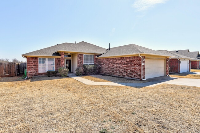 property at 517 Lone Oak Dr